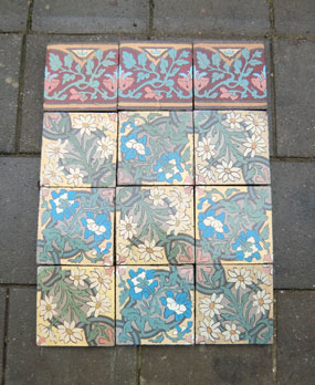 Antieke vloertegels model: Jugendstil keramische motieftegels