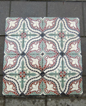 Antieke vloertegels model: Jugendstil keramische motieftegels