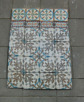 Antique floor tiles model: Jugendstile ceramic motif tiles, detail