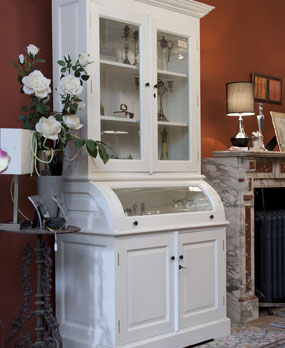 Replica shop cabinet